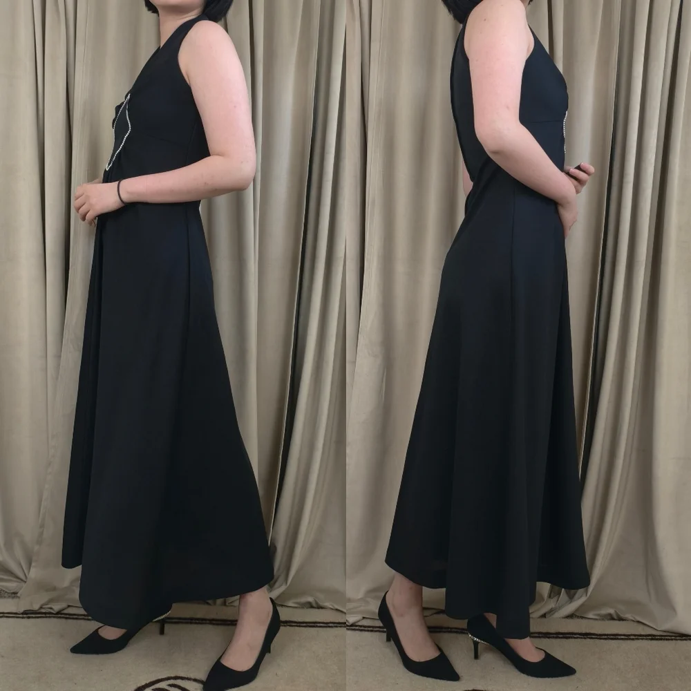 Vintage Black Sleeveless Halter Neck Maxi Dress with Beaded Accent - Picture 3 of 7